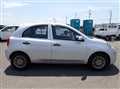 2017 Nissan March