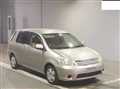 2005 Toyota Raum
