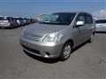 2005 Toyota Raum