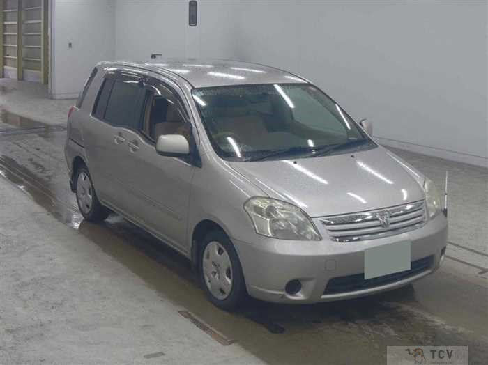 2005 Toyota Raum