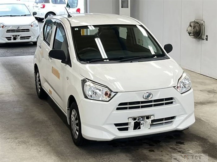 2019 Daihatsu Mira Es