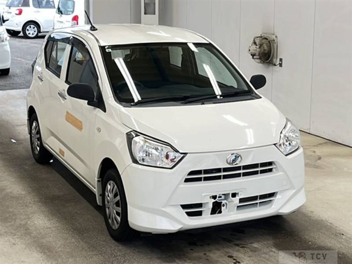 2019 Daihatsu Mira Es