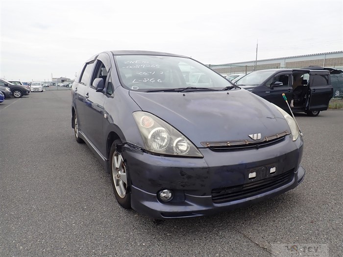 2003 Toyota Wish