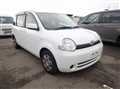 2005 Toyota Sienta