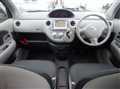 2005 Toyota Sienta