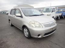 2005 Toyota Raum