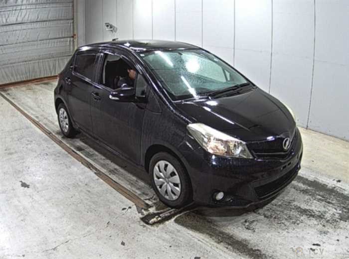 2013 Toyota Vitz