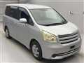 2007 Toyota Noah