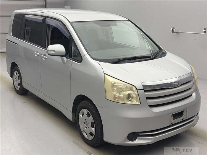 2007 Toyota Noah