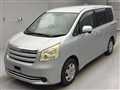2007 Toyota Noah
