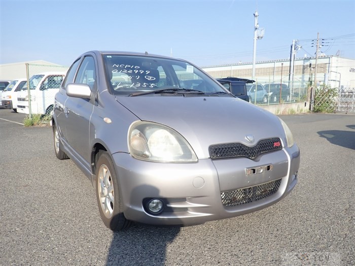 2001 Toyota Vitz