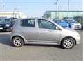 2001 Toyota Vitz