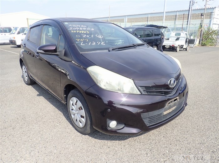 2013 Toyota Vitz