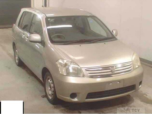 2003 Toyota Raum