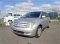 2005 Toyota IST
