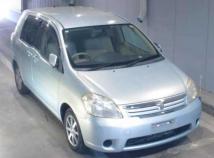 2004 Toyota Raum