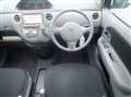 2006 Toyota Sienta