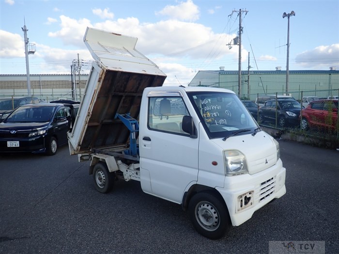 2000 Mitsubishi Minicab Truck